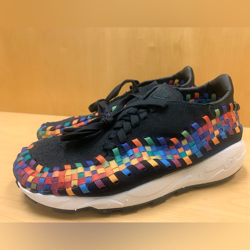 Nike Women's Multicolor Woven Sneakers